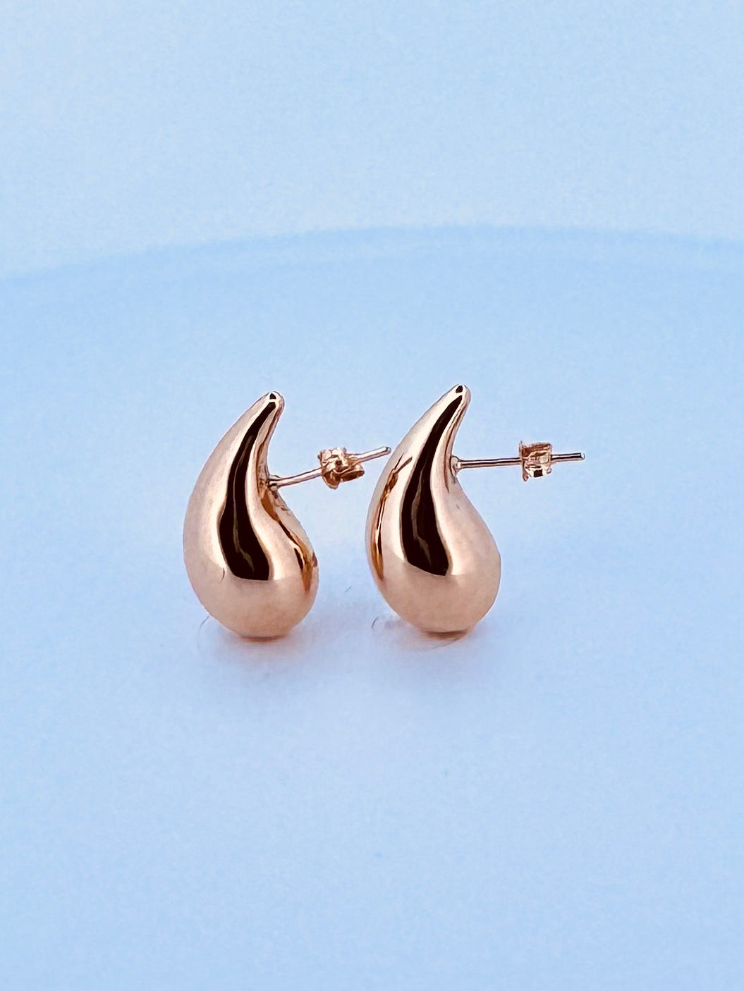 Golden Goddess - 18K Yellow Gold Dome earrings