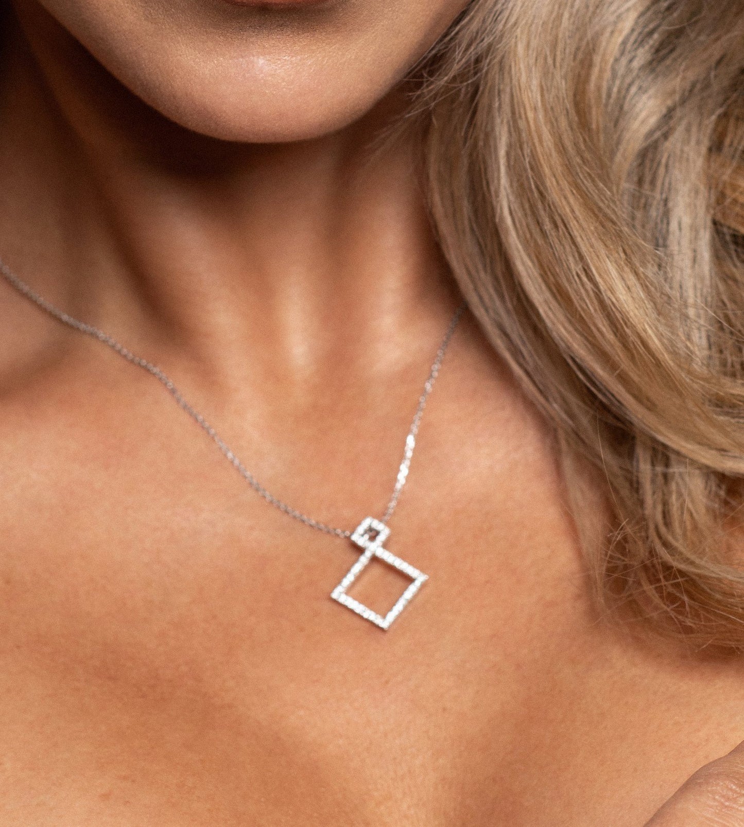 Marylin Collection Lab Grown Diamond pendant Necklace Analucia Beltran Diamonds